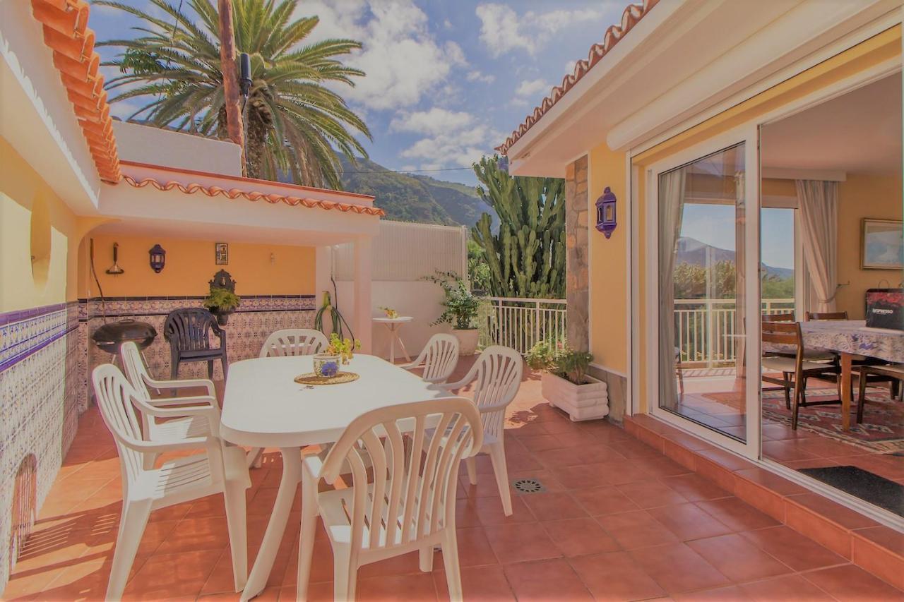 Villa In Protected Space In Front Of The Sea Los Realejos Exterior foto