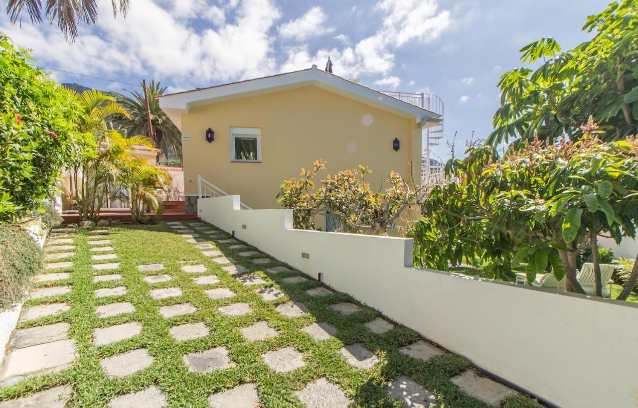 Villa In Protected Space In Front Of The Sea Los Realejos Exterior foto