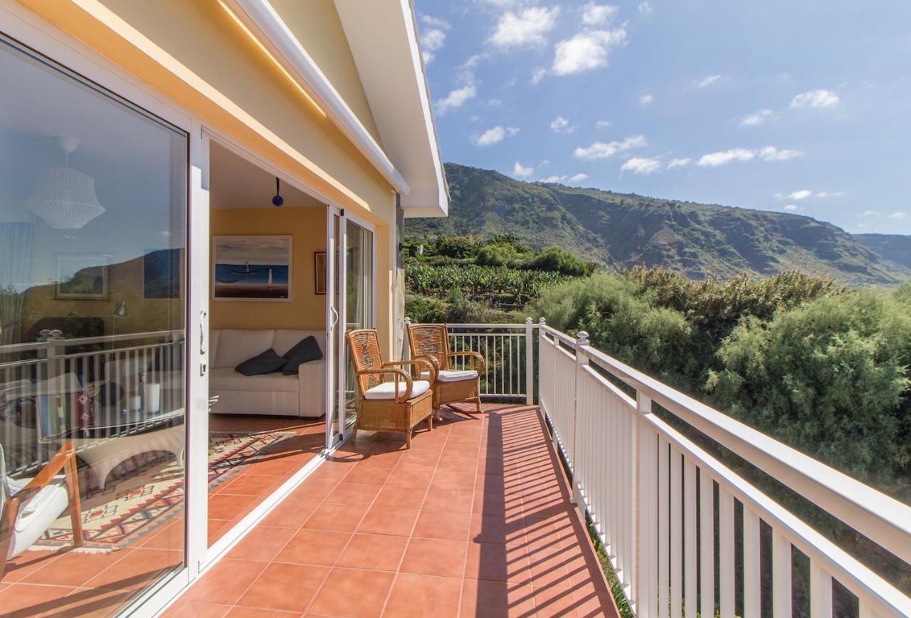 Villa In Protected Space In Front Of The Sea Los Realejos Exterior foto