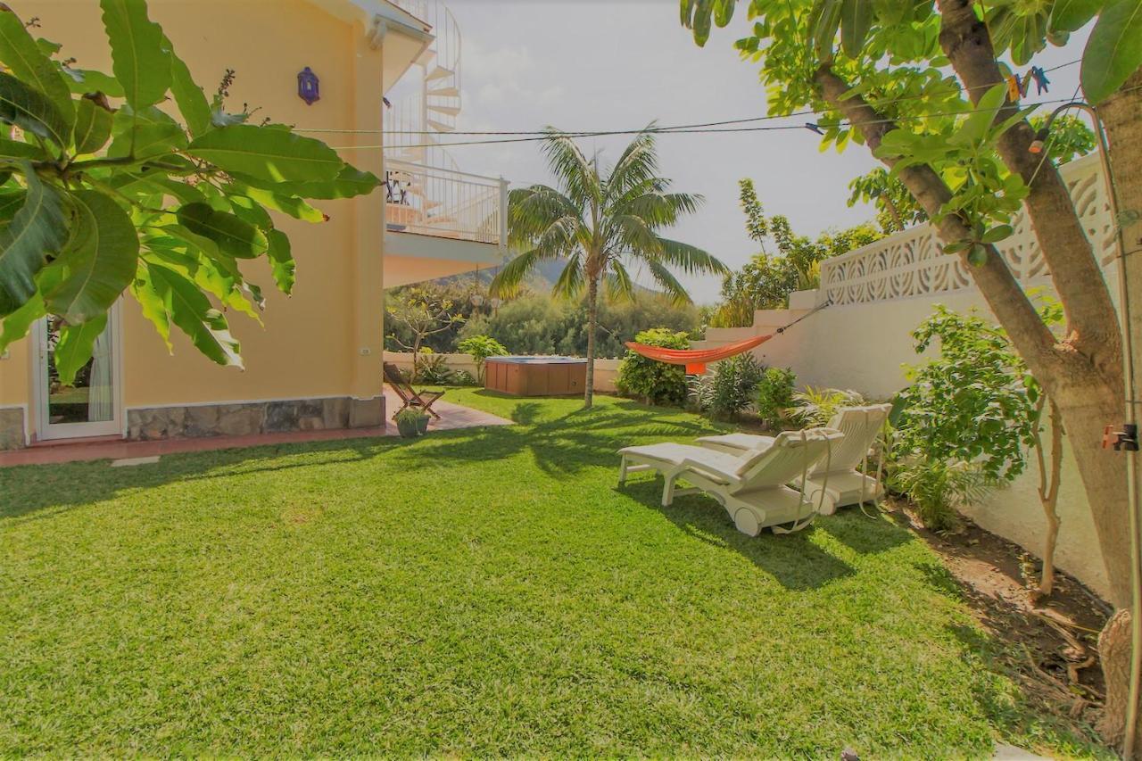 Villa In Protected Space In Front Of The Sea Los Realejos Exterior foto